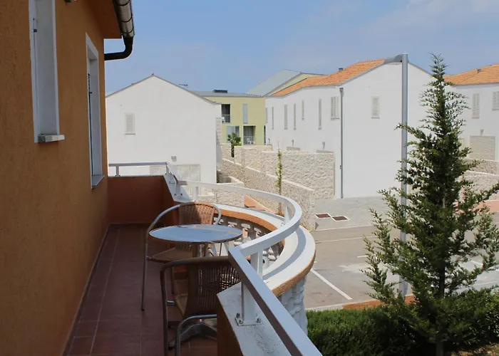 Διαμέρισμα 3300b Petrcane