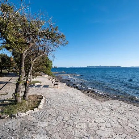3300b Lägenhet *